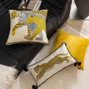 Vintage Cheetah Throw Pillow Cover Patio Furniture Leopard Decorative Cushion Cases Home Décor for Couch Bed Sofa 18x18 Inch